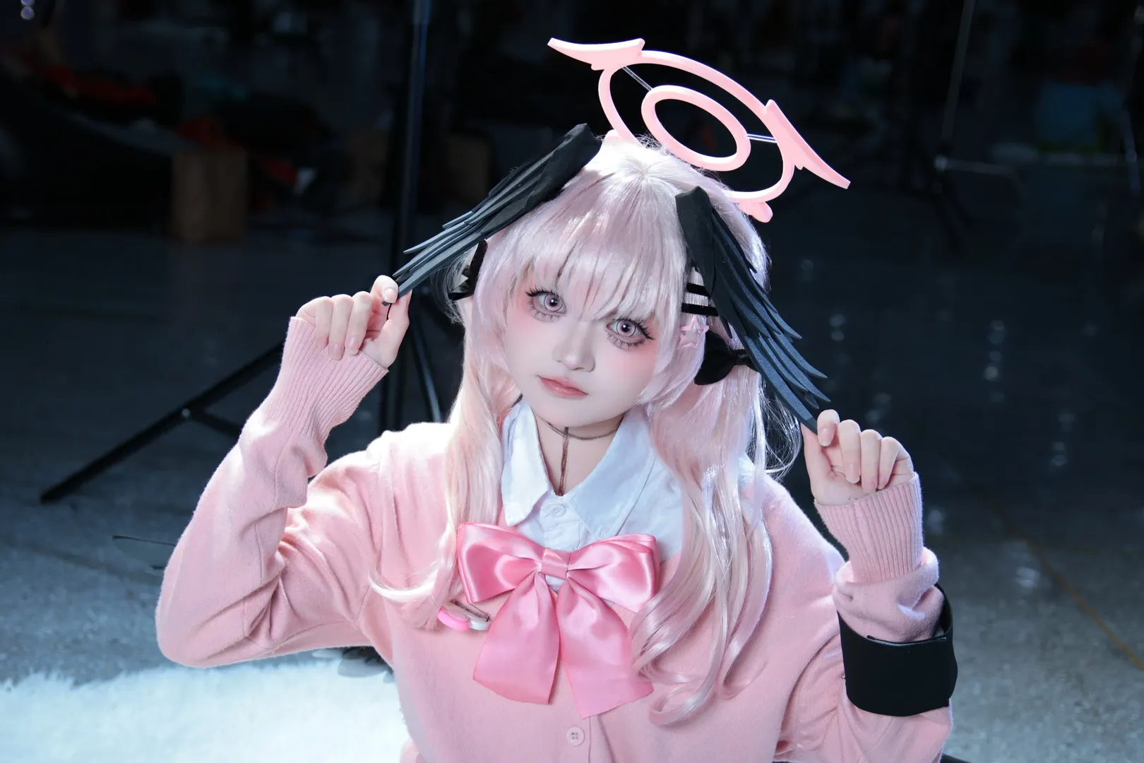 【下江コハル コスプレ】ブルーアーカイブ 同人JK制服、禁止看板を掲げてエッチはダメ！ - 6 枚目