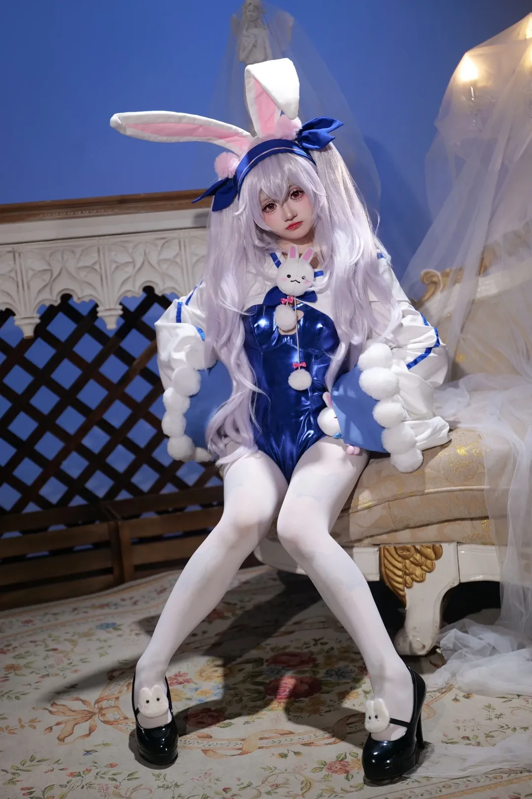 【拉菲cos】碧蓝航线兔女郎造型，白丝与漆皮高跟鞋的视觉呈现