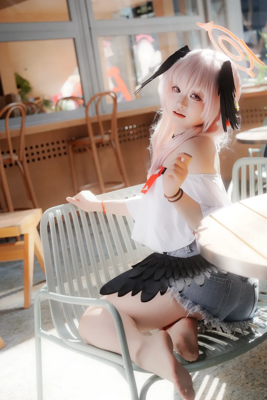 【下江小春cos】蔚蓝档案的午后随拍，惬意阳光与清爽穿搭