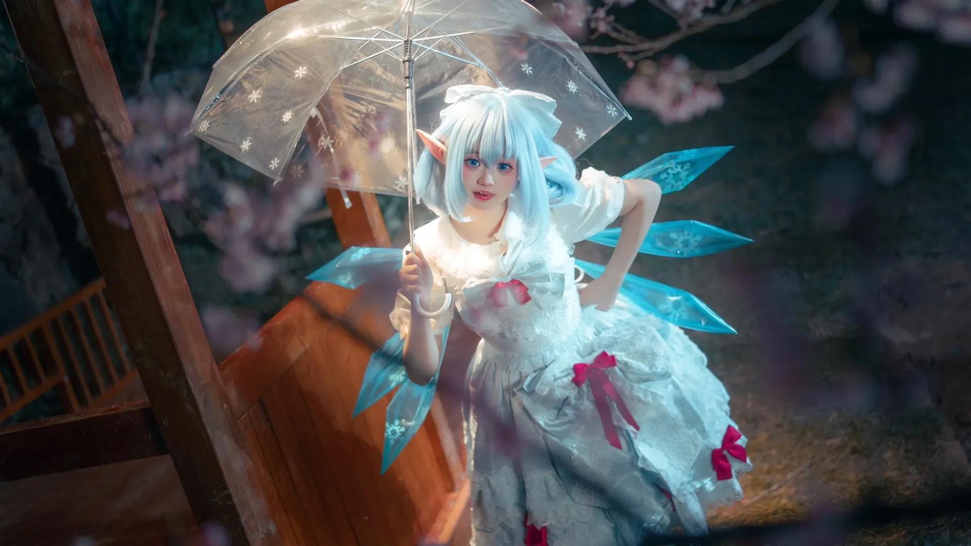 【琪露诺cos】夜樱下的冰晶妖精，二设版本的自己 - 第 2 张