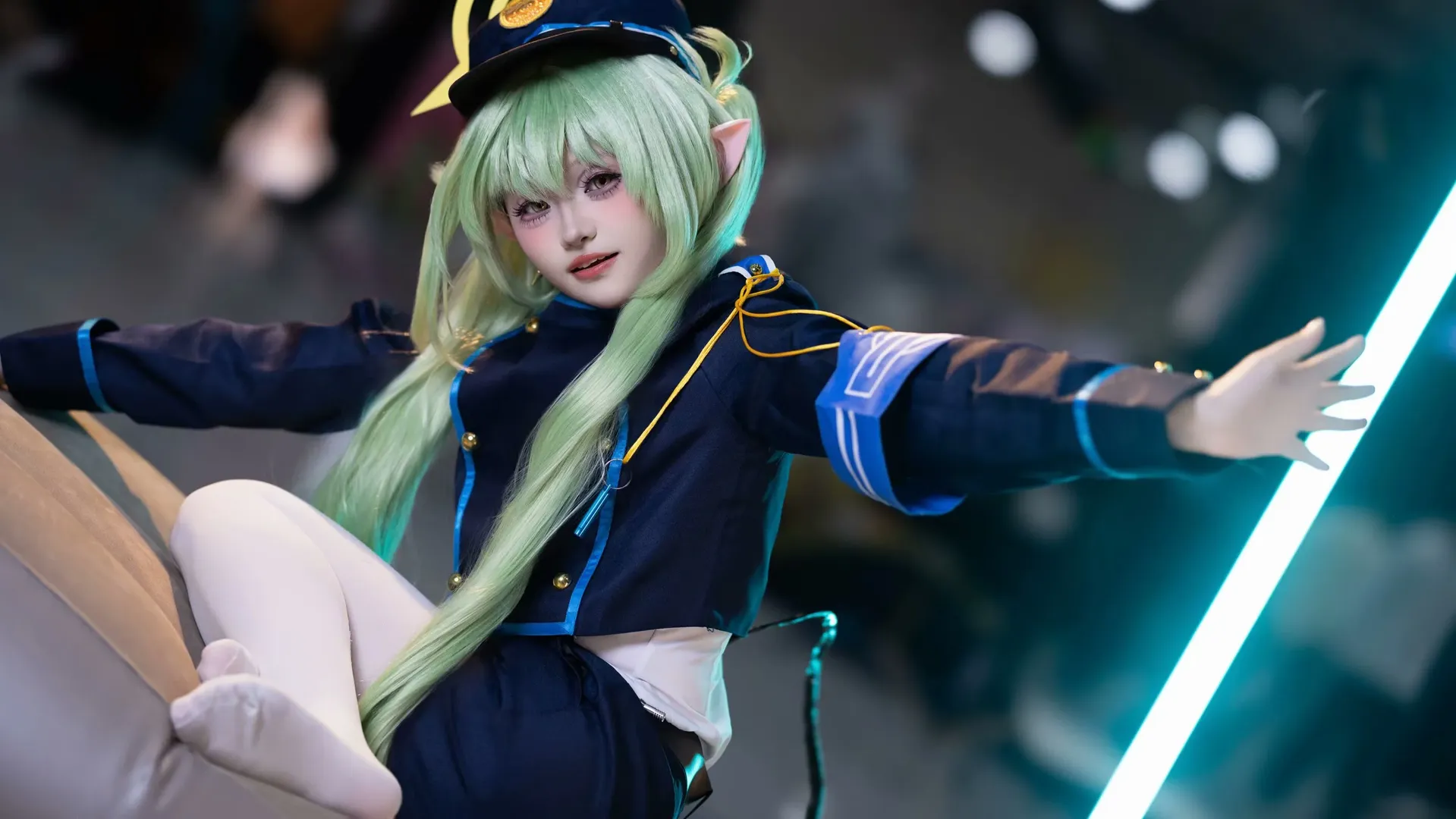 【橘ノゾミ コスプレ】『ブルーアーカイブ』ハイランド双子、白タイツコスプレで滑って転んだイベント撮影の日常 - 4 枚目