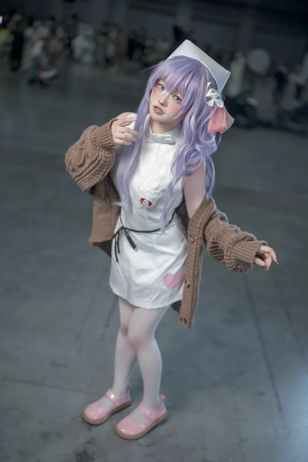 【独角兽cos】碧蓝航线 第一天的专属护士装返图 - 第 1 张
