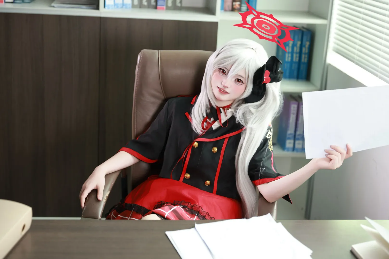 【Asagi Mutsuki Cosplay】Blue Archive's Mischievous Little Devil: A Cosplay birthday greeting Special - Image 2