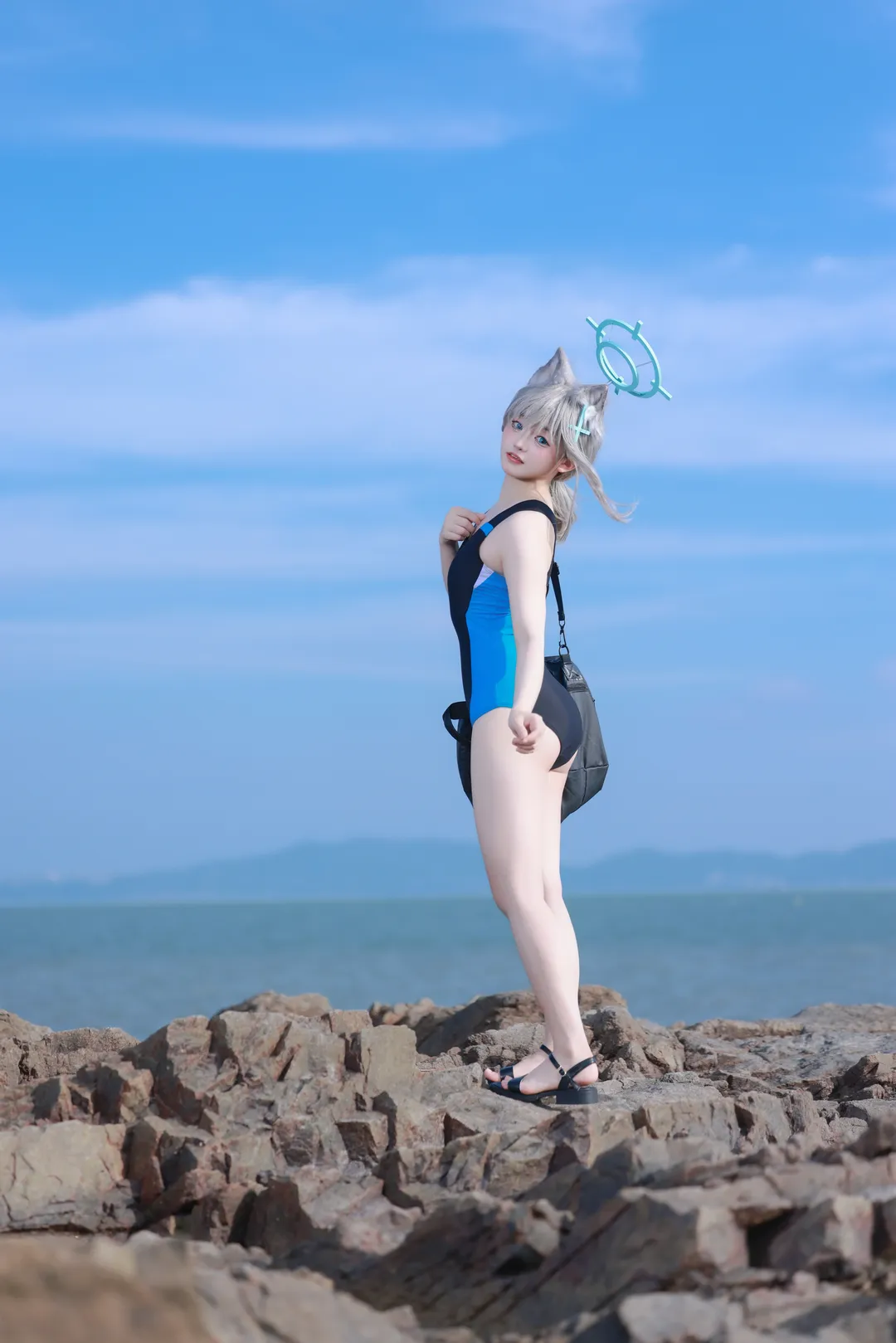 【砂狼白子泳装cos】海边的蓝色夏日，风与浪的自由感 - 第 1 张