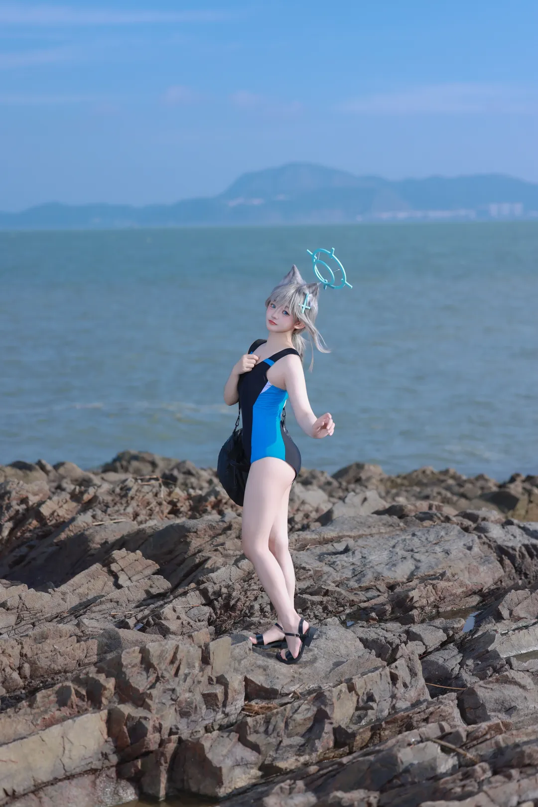 【砂狼白子泳装cos】海边的蓝色夏日，风与浪的自由感