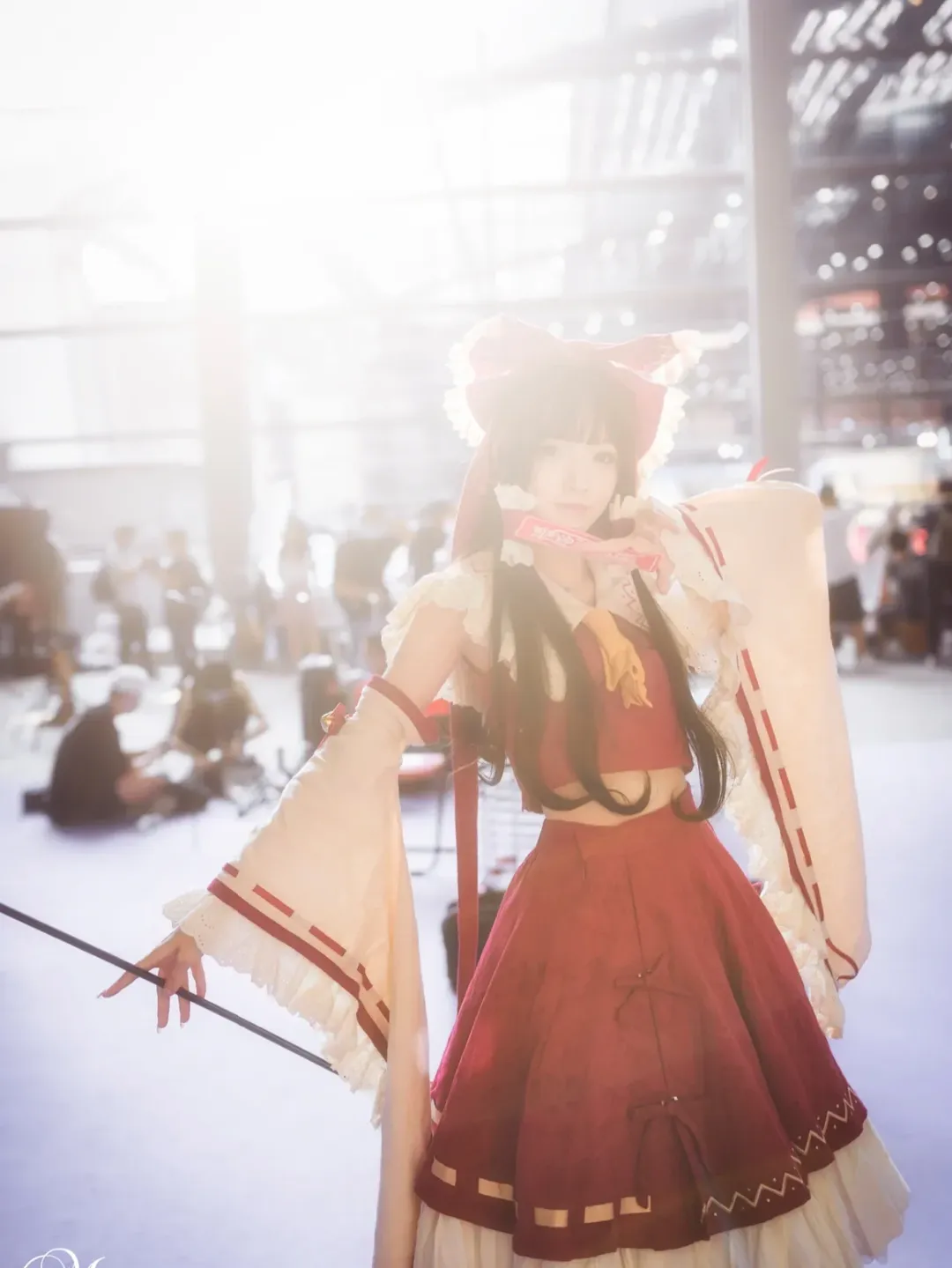 【博丽灵梦cos】深圳国际电玩节中的东方Project红白巫女 - 第 4 张
