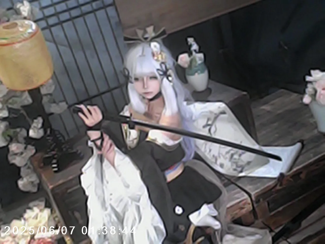 【神里绫华cos】原神黑道千金风，老相机拍出的古早神韵 - 第 4 张