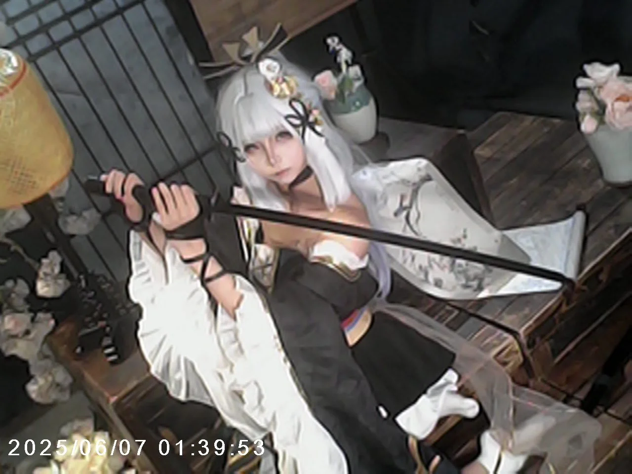 【神里绫华cos】原神黑道千金风，老相机拍出的古早神韵 - 第 5 张