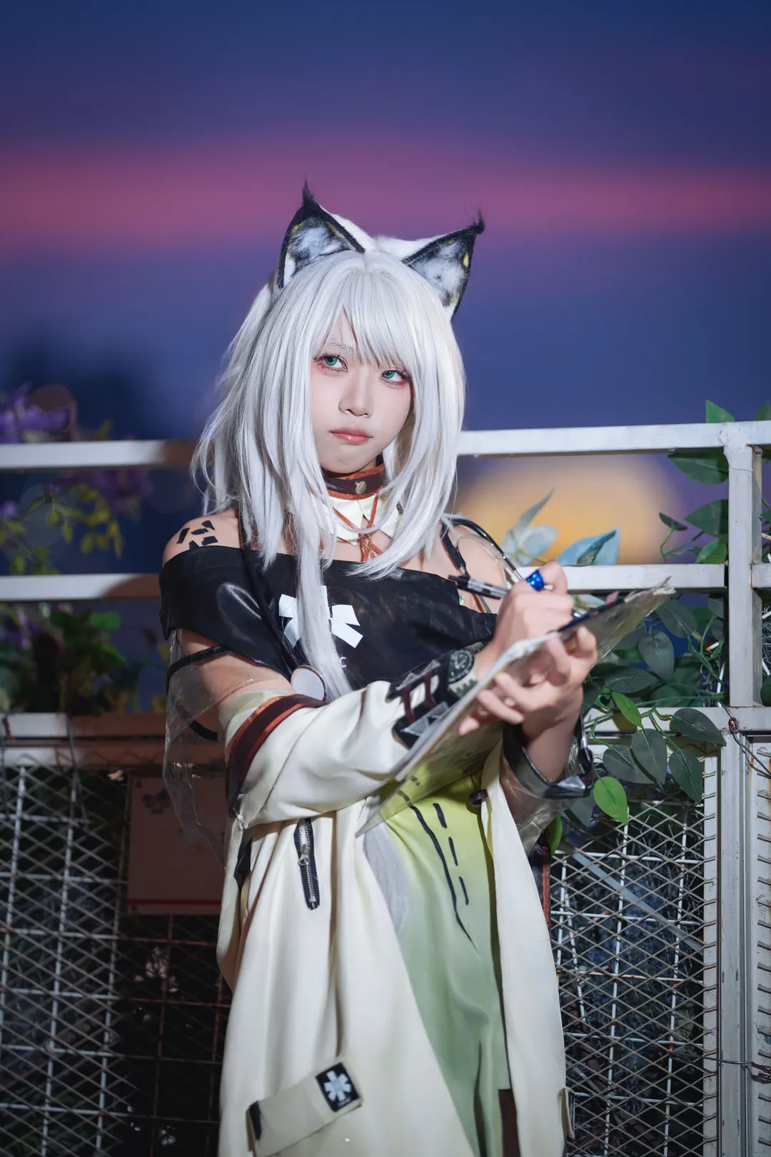 【凯尔希cos】晚霞天台上的静谧时刻 - 第 3 张