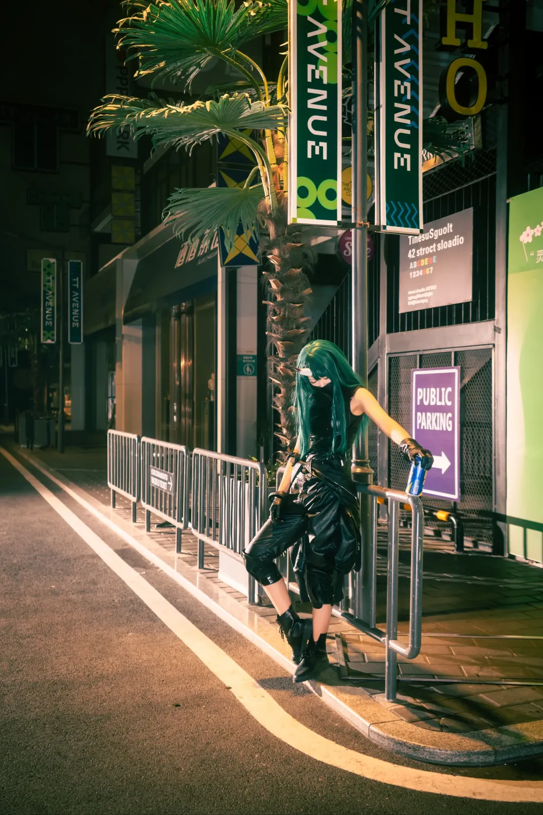 【星熊cos】龙门近卫局干员，街头的微醺夜拍