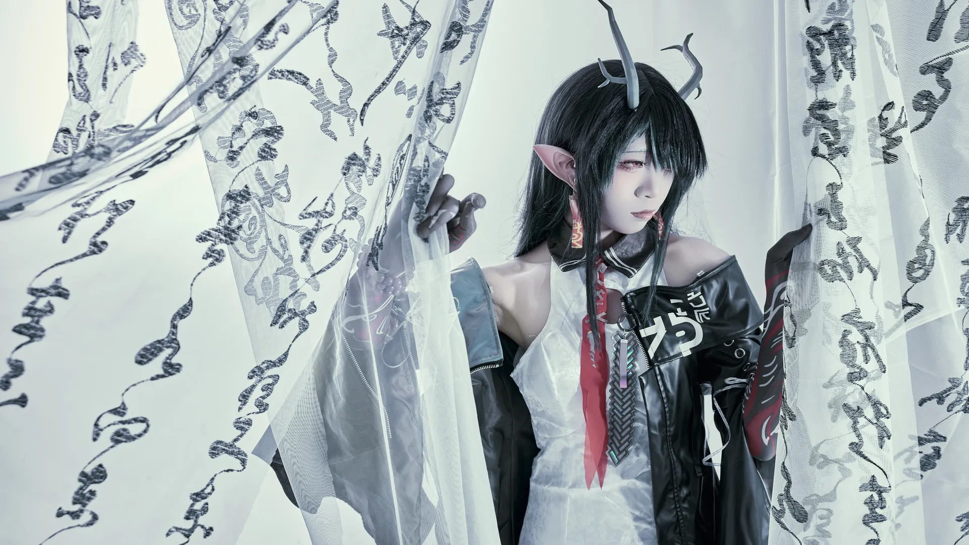 【シーコスプレ】アークナイツ：夢の中に身は客と知らず、長巻に迷い込み清冽を求めて - 1 枚目