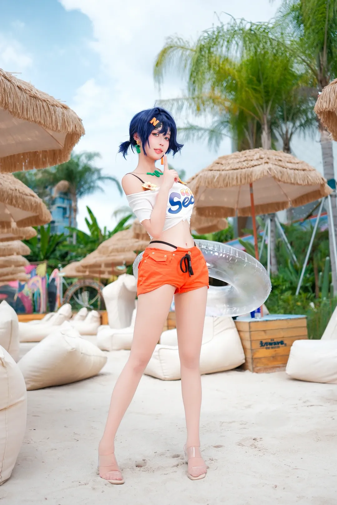 【绝区零】夏日泳装cos，透明泳圈与泡泡枪的清凉瞬间 - 第 4 张