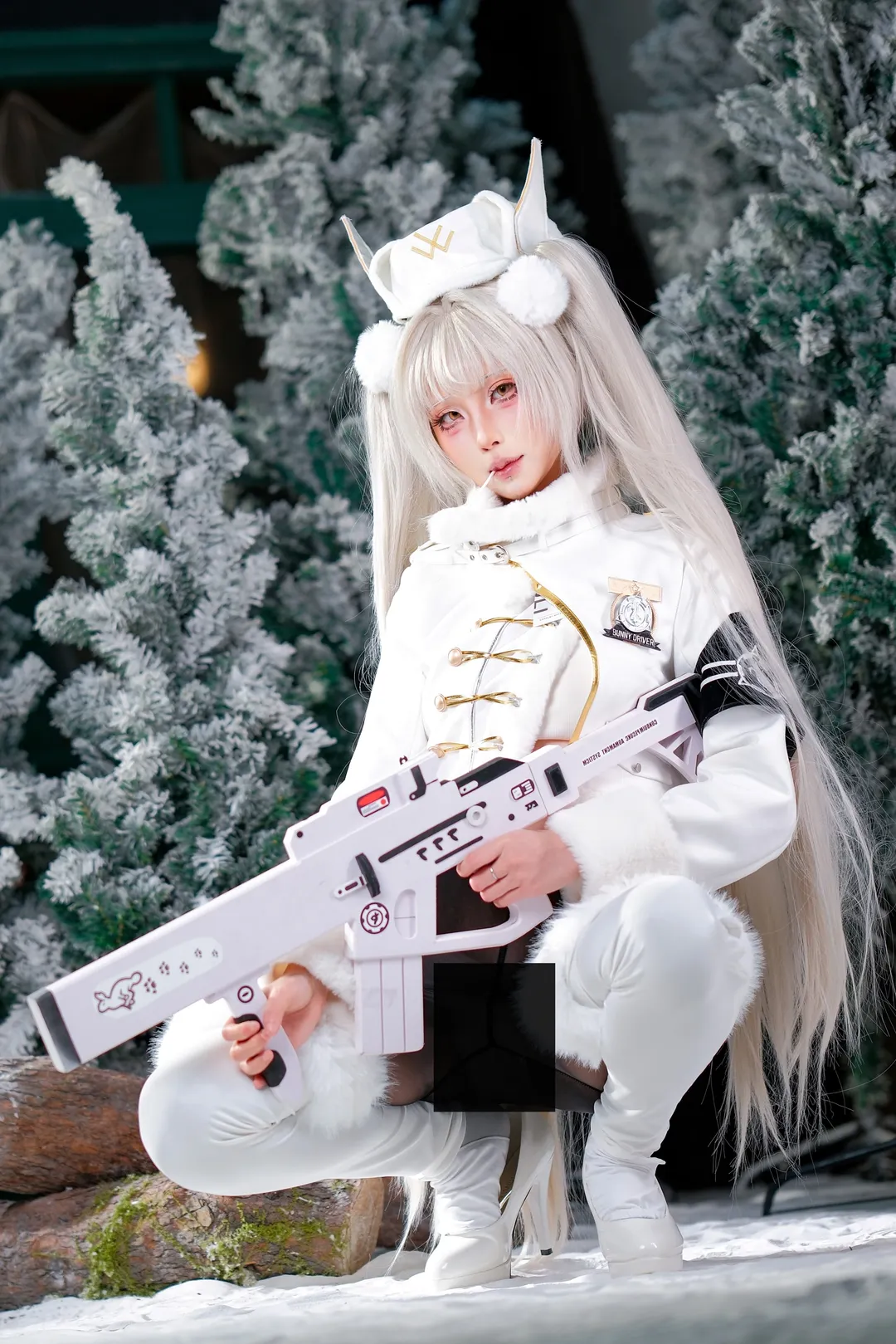 【ブラン：ホワイトラビット コスプレ】『勝利の女神：新たな希望』、銀世界に映える白のタクティカルウェア - 2 枚目