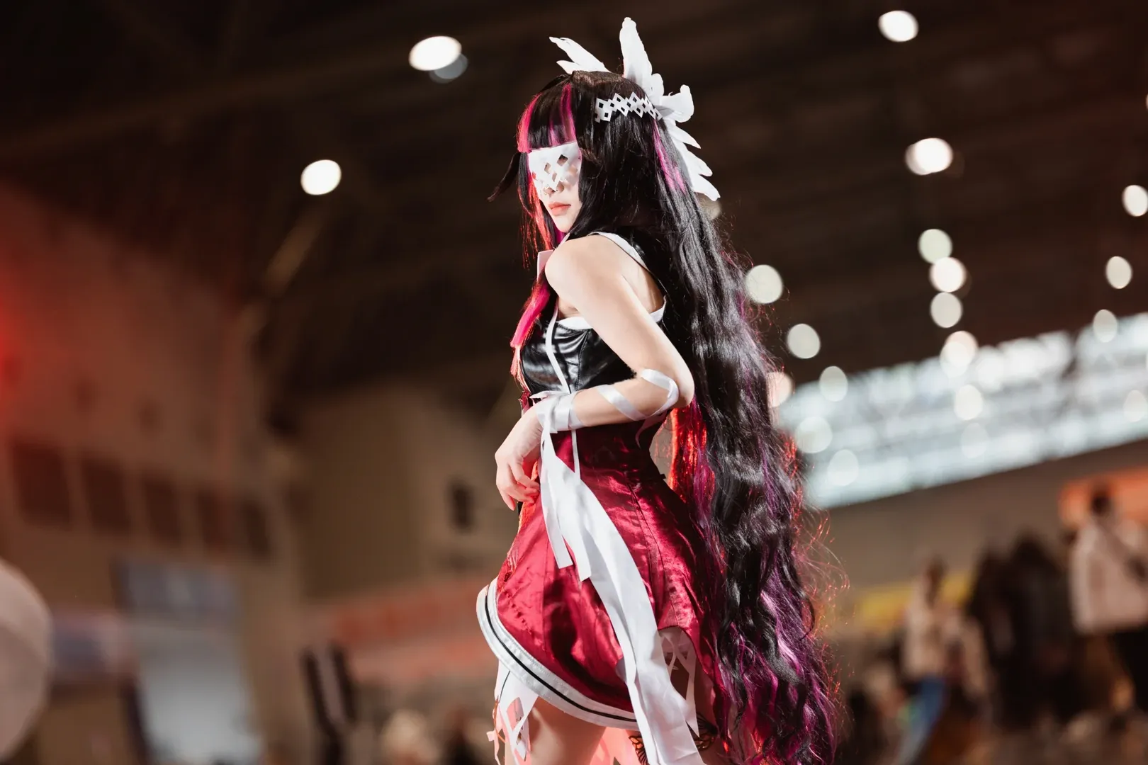 【Columbina Cosplay】Genshin Impact Fatui Harbinger's Red, Black, and White Bond - Image 1