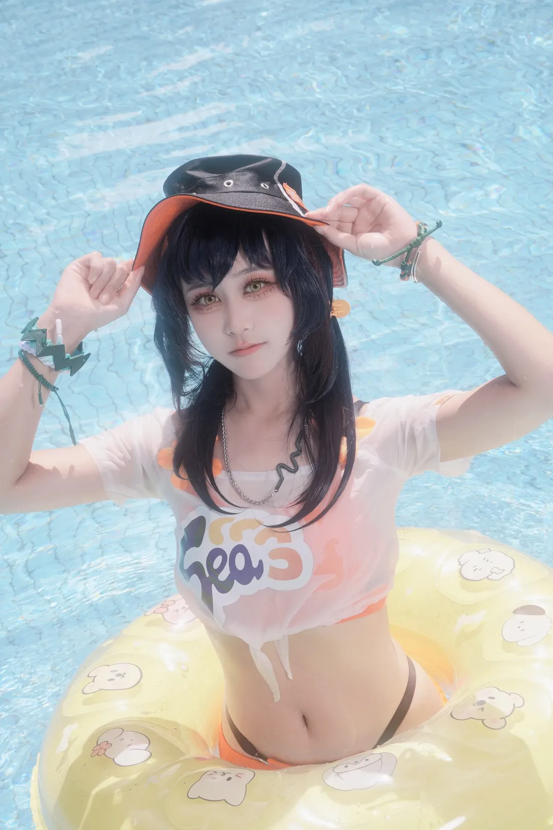【玲妹cos】绝区零夏日泳装玩水特辑