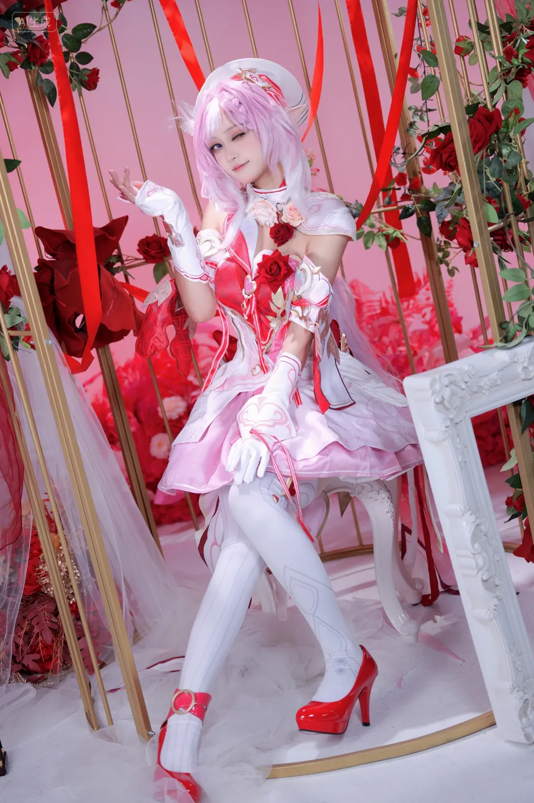【爱莉希雅cos】粉色妖精的极致浪漫，玫瑰与少女的邂逅 - 第 1 张
