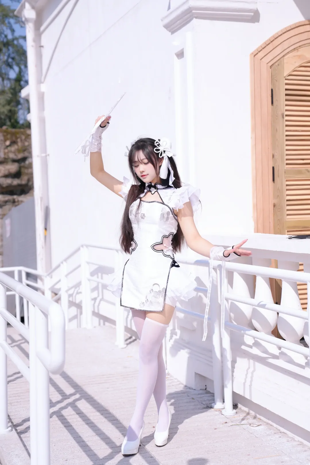 【殷紫萍cos】永劫无间玉髓冰心，新春白旗袍优雅绽放 - 第 2 张