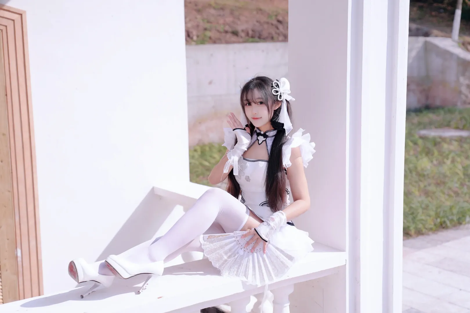 【殷紫萍cos】永劫无间玉髓冰心，新春白旗袍优雅绽放 - 第 4 张
