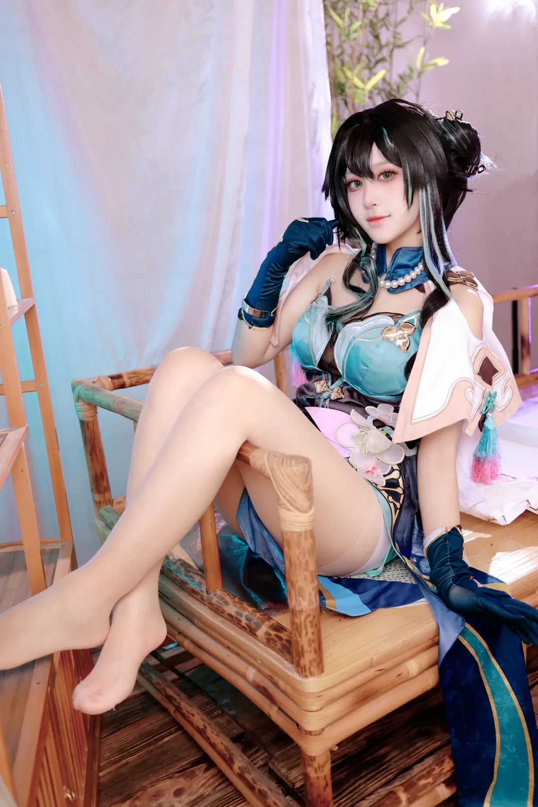 【ルアン・メェイ コスプレ】『崩壊：スターレイル』、青与緑が織りなす古典の佇まい - 1 枚目