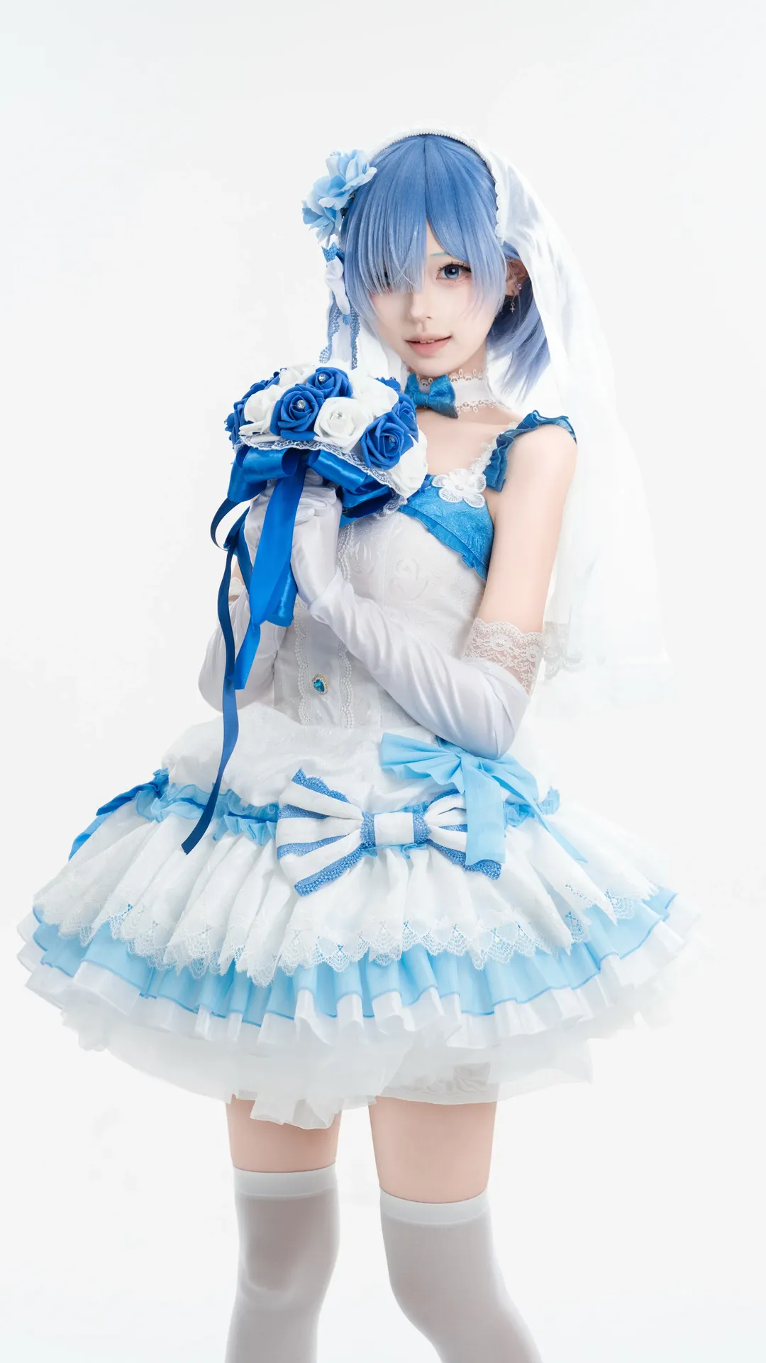 【レム コスプレ】『Re:ゼロから始める異世界生活』多彩なスタイルで魅せる名作の帰還 - 1 枚目