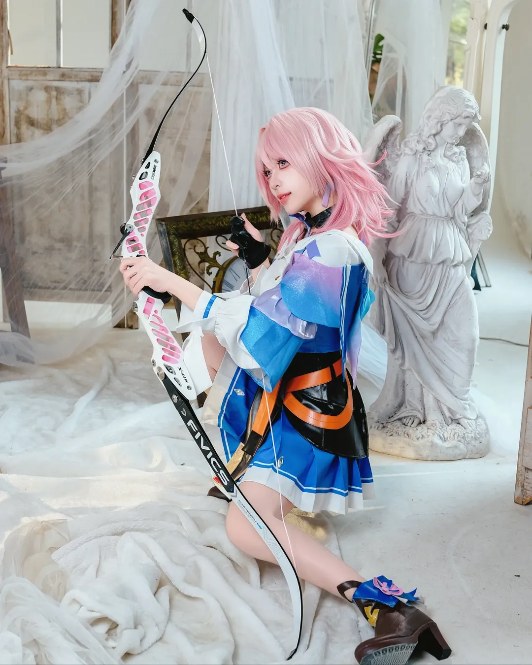 【三月なのか コスプレ】『崩壊：スターレイル』、ピンク髪少女のファンタジックな室内撮影会 - 6 枚目