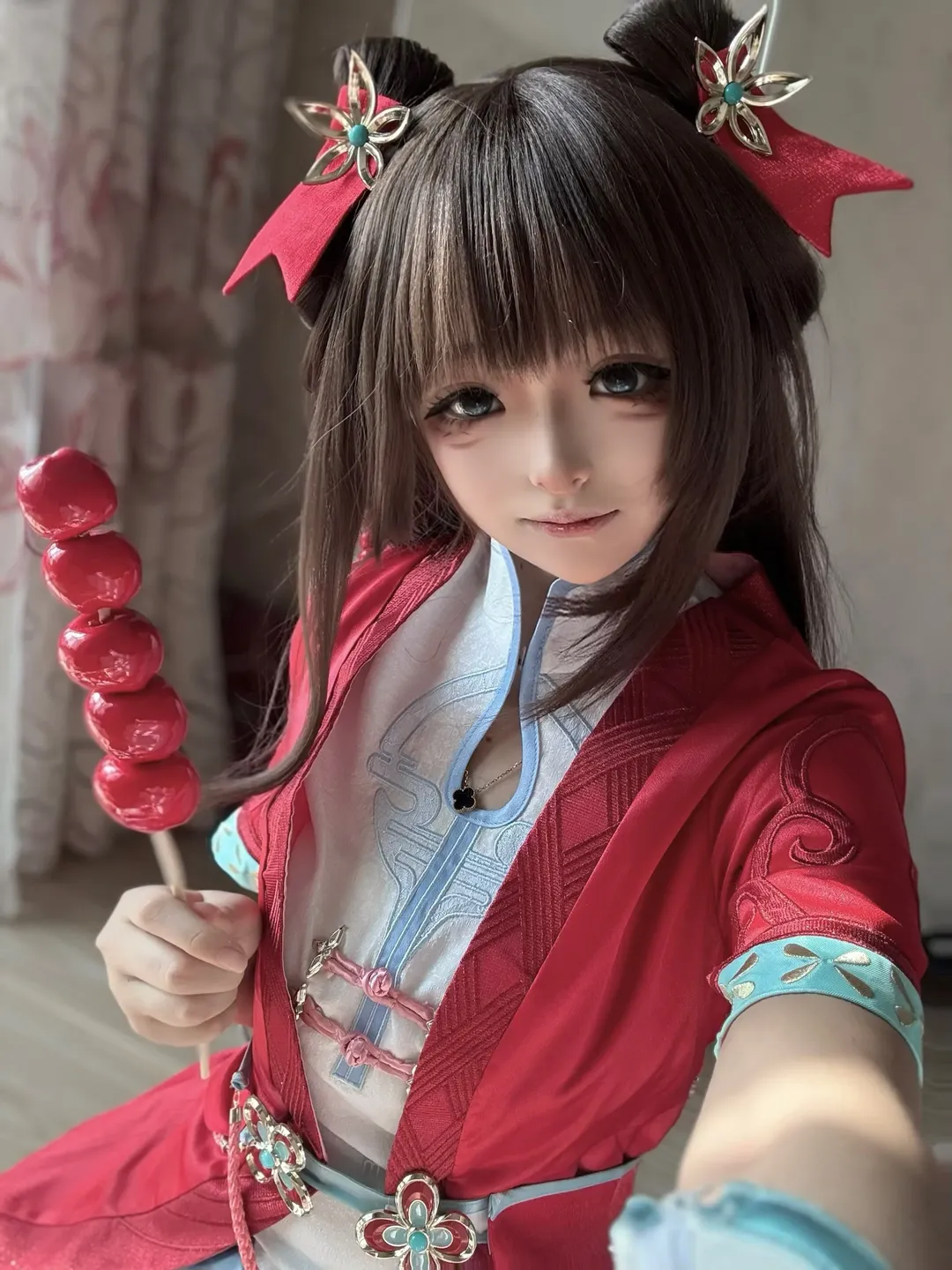 【西施cos】手持糖葫芦的灵动少女