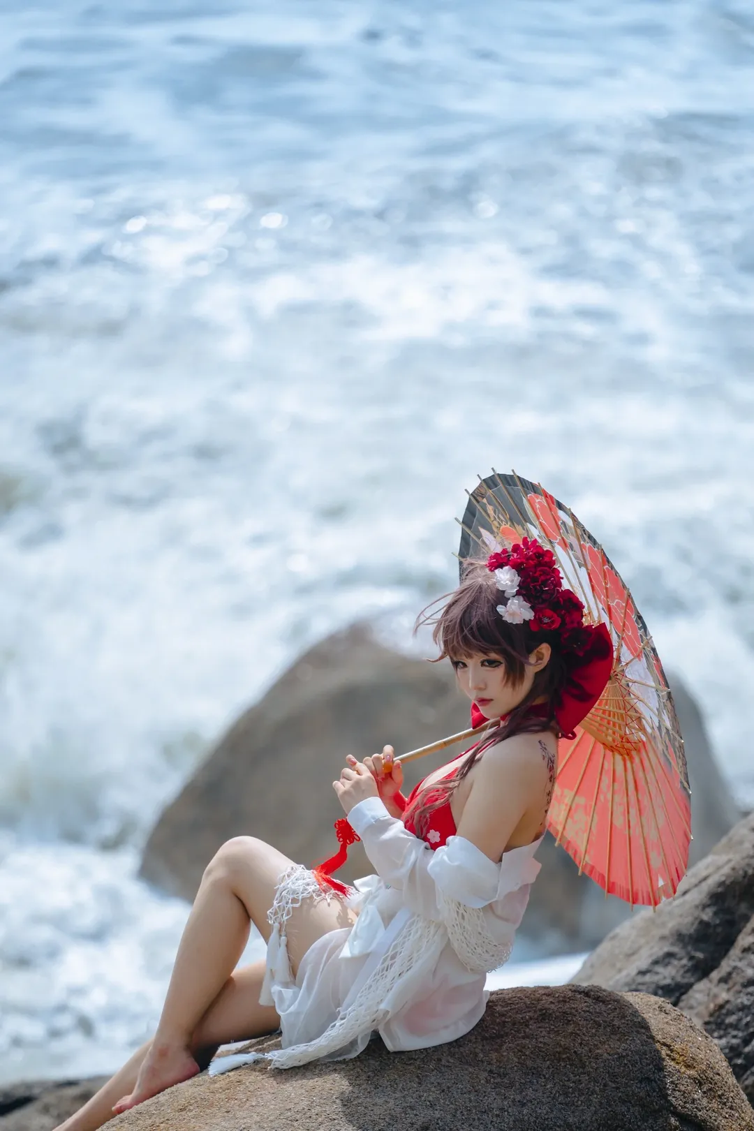 【胜利女神nikke】海边礁石上的红白印象