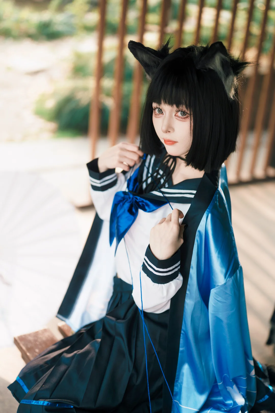【桐生キキョウ コスプレ】ブルーアーカイブ 青白セーラー服コスプレの外ロケ試行 - 1 枚目