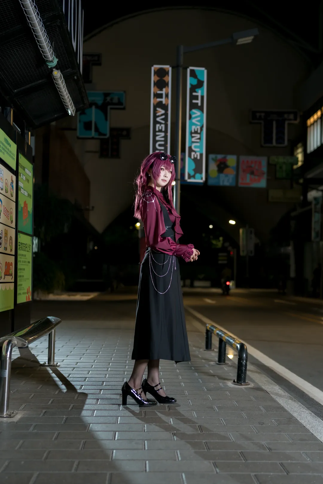 【卡芙卡cos】崩坏星穹铁道暗夜里的优雅身影 - 第 3 张