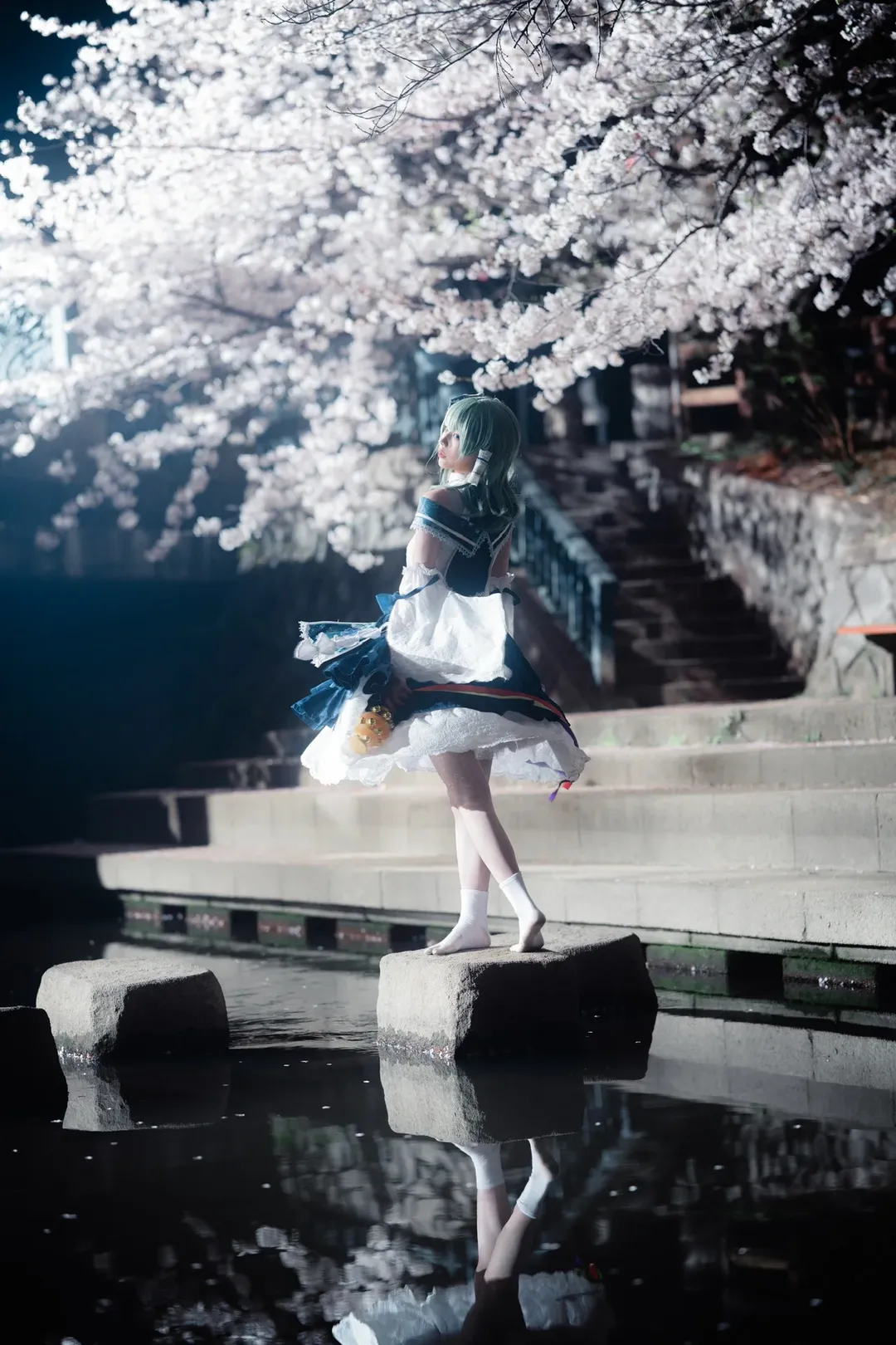 【东风谷早苗cos】东方project夜樱水畔的拍摄分享 - 第 4 张