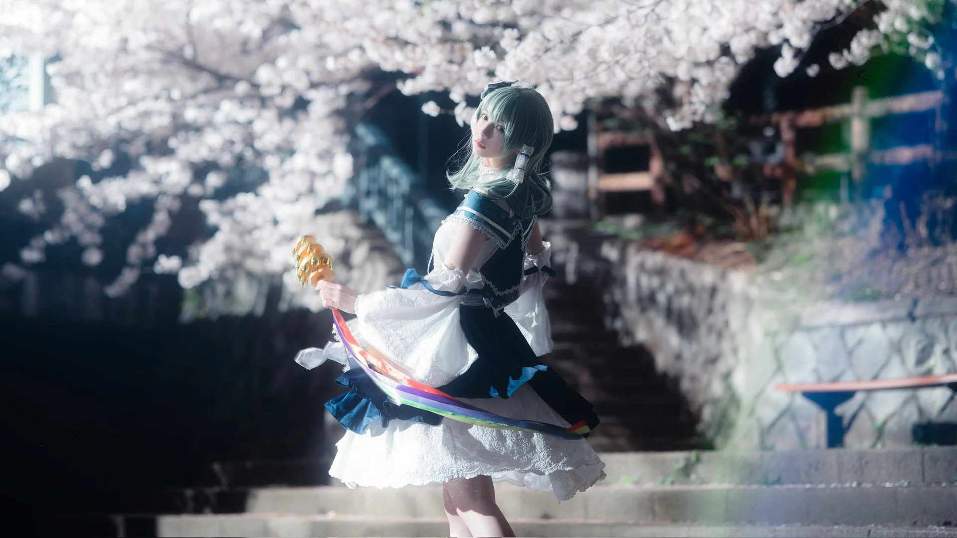 【东风谷早苗cos】东方project夜樱水畔的拍摄分享 - 第 8 张