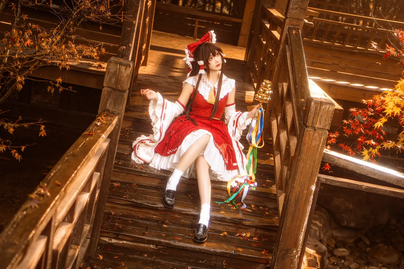 【博丽灵梦cos】东方project秋日枫叶下的红白巫女正片分享
