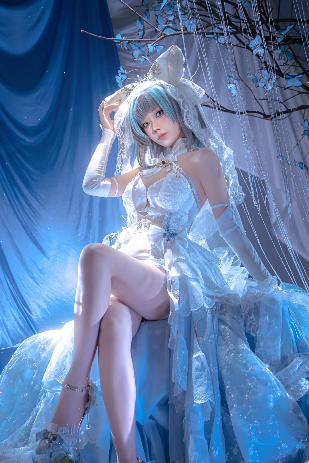 [Cheshire Cosplay] Azur Lane Cheshire Oath Skin Cosplay: Sweet Moments in an Ice-Blue Dreamy Tulle Gown - Image 1