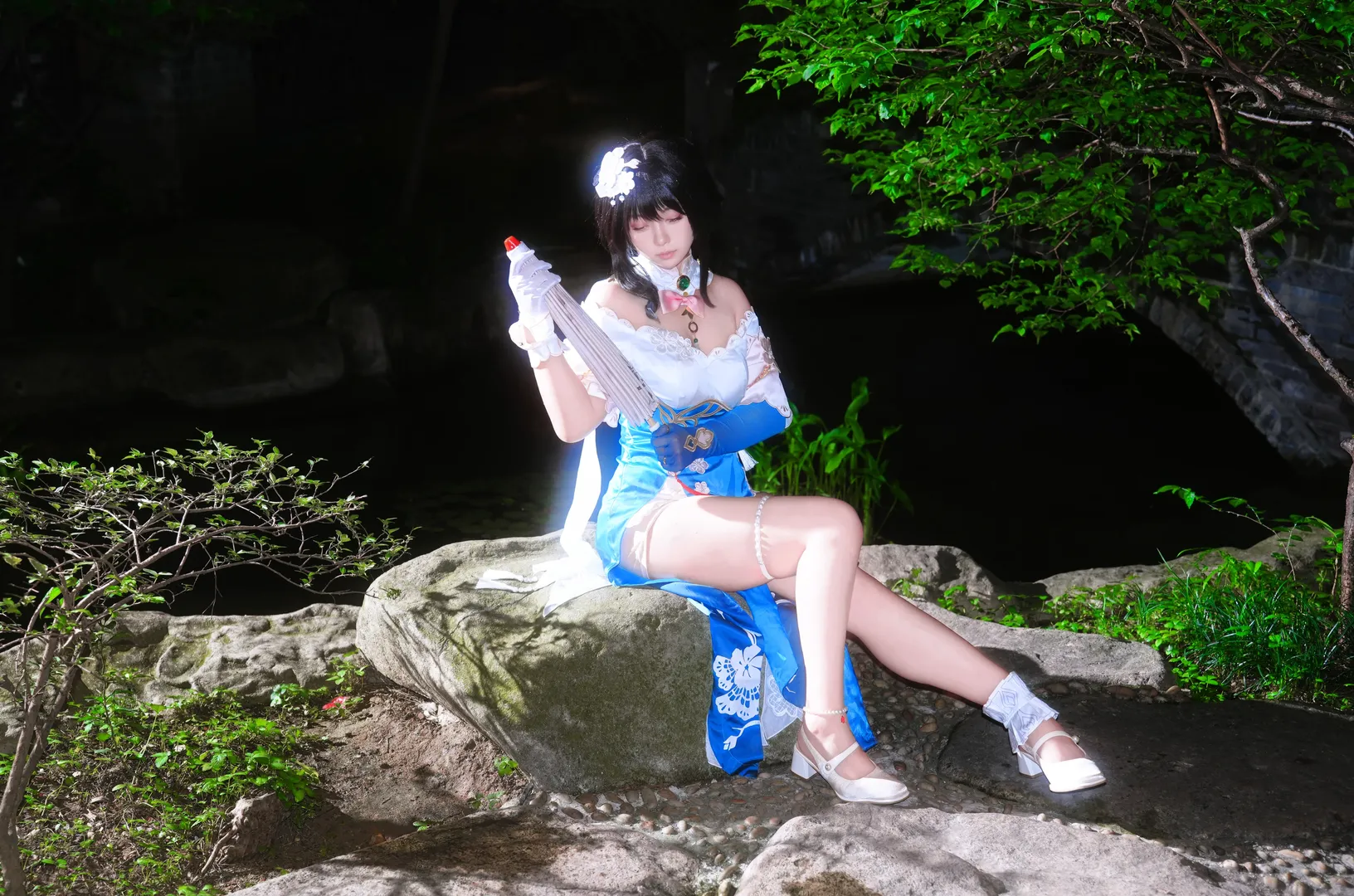 [Ruan Mei Cosplay] Honkai: Star Rail — Blue and White Folding Fan Half-Concealing the Night Garden - Image 6