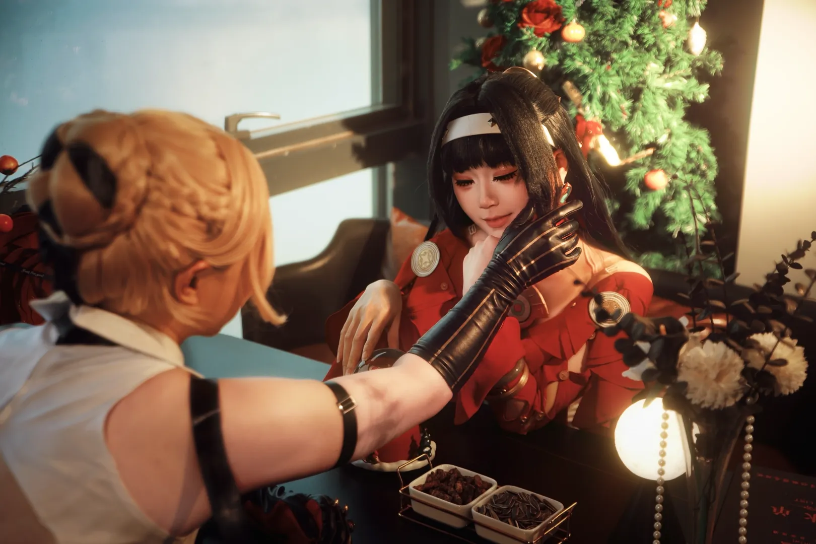 【耀嘉音cos】绝区零角色互动的电影感拍摄分享 - 第 3 张
