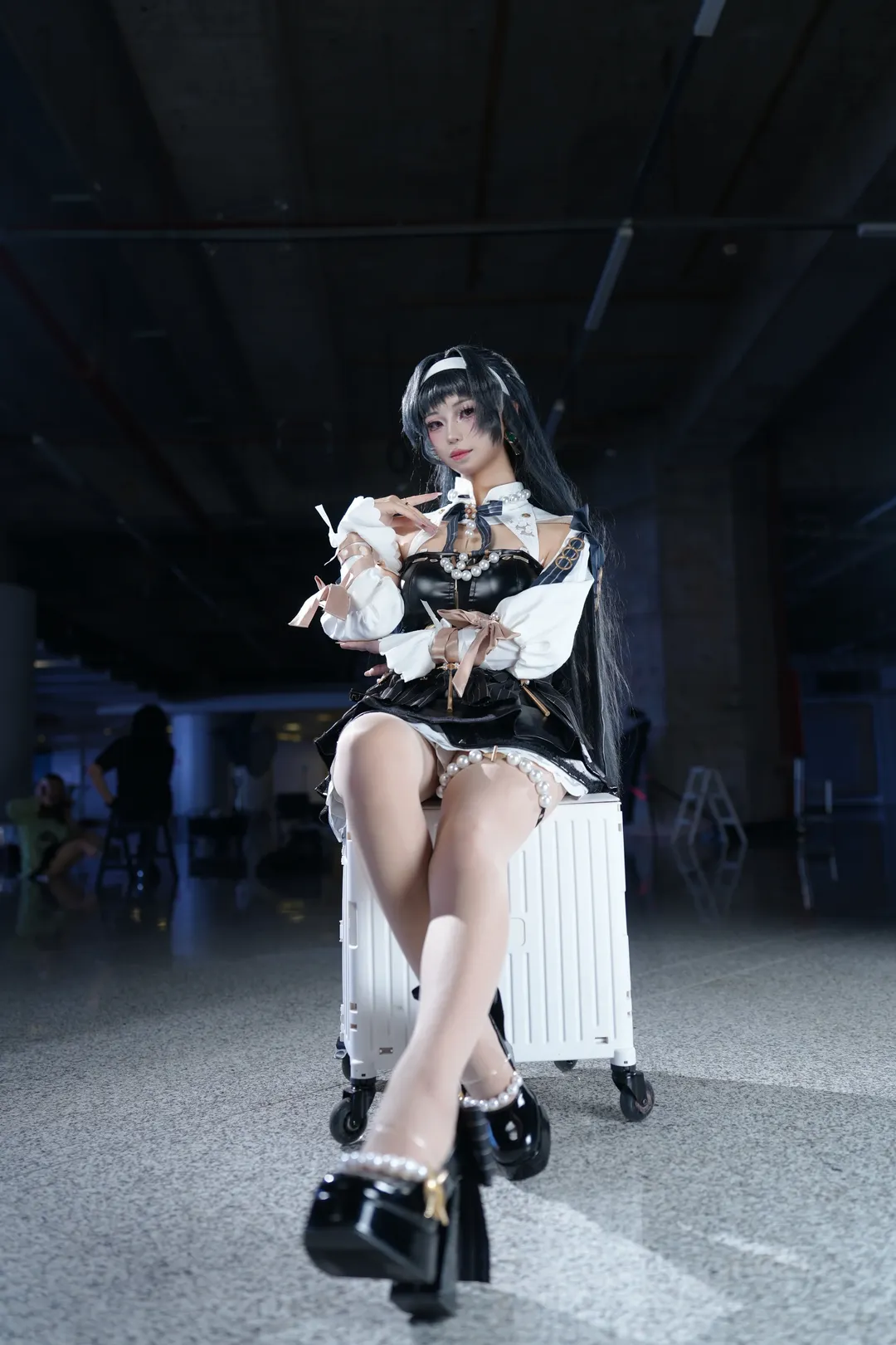 [Astra Yao cosplay] Beneath the Crystal Chandelier: The Gorgeous Elegance of Zenless Zone Zero - Image 3