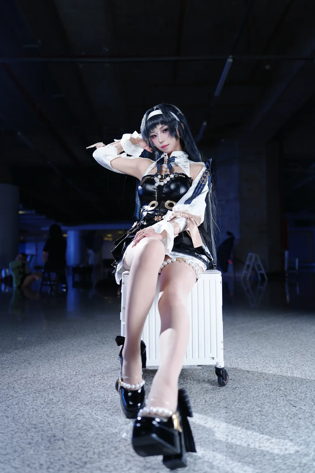 [Astra Yao cosplay] Beneath the Crystal Chandelier: The Gorgeous Elegance of Zenless Zone Zero - Image 4