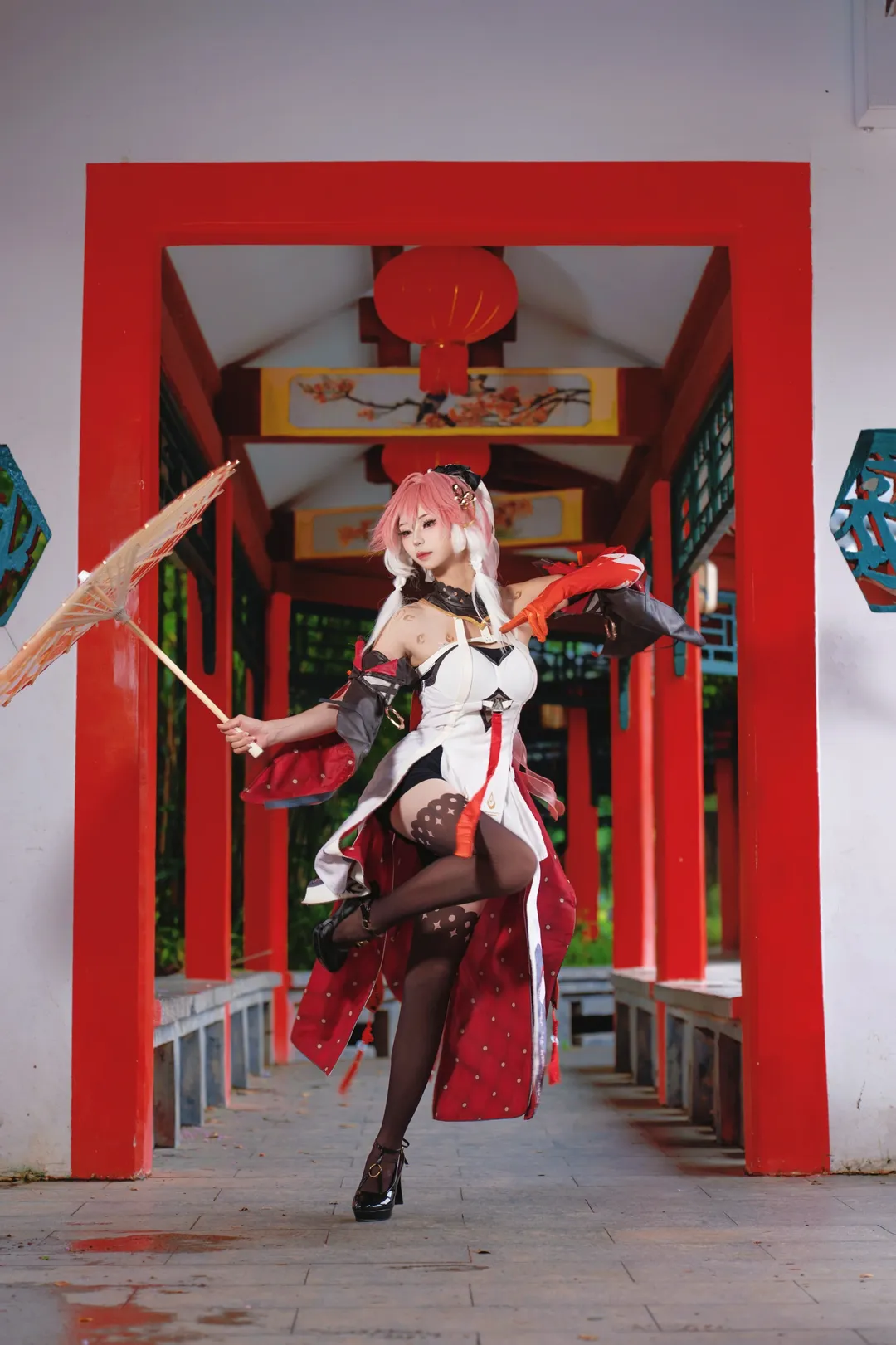 【長離 コスプレ】『鳴潮』丹煌令、離火の和傘の下で届けるコスプレ撮影写真 - 4 枚目