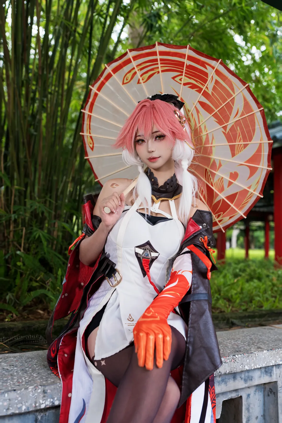 【長離 コスプレ】『鳴潮』丹煌令、離火の和傘の下で届けるコスプレ撮影写真 - 5 枚目