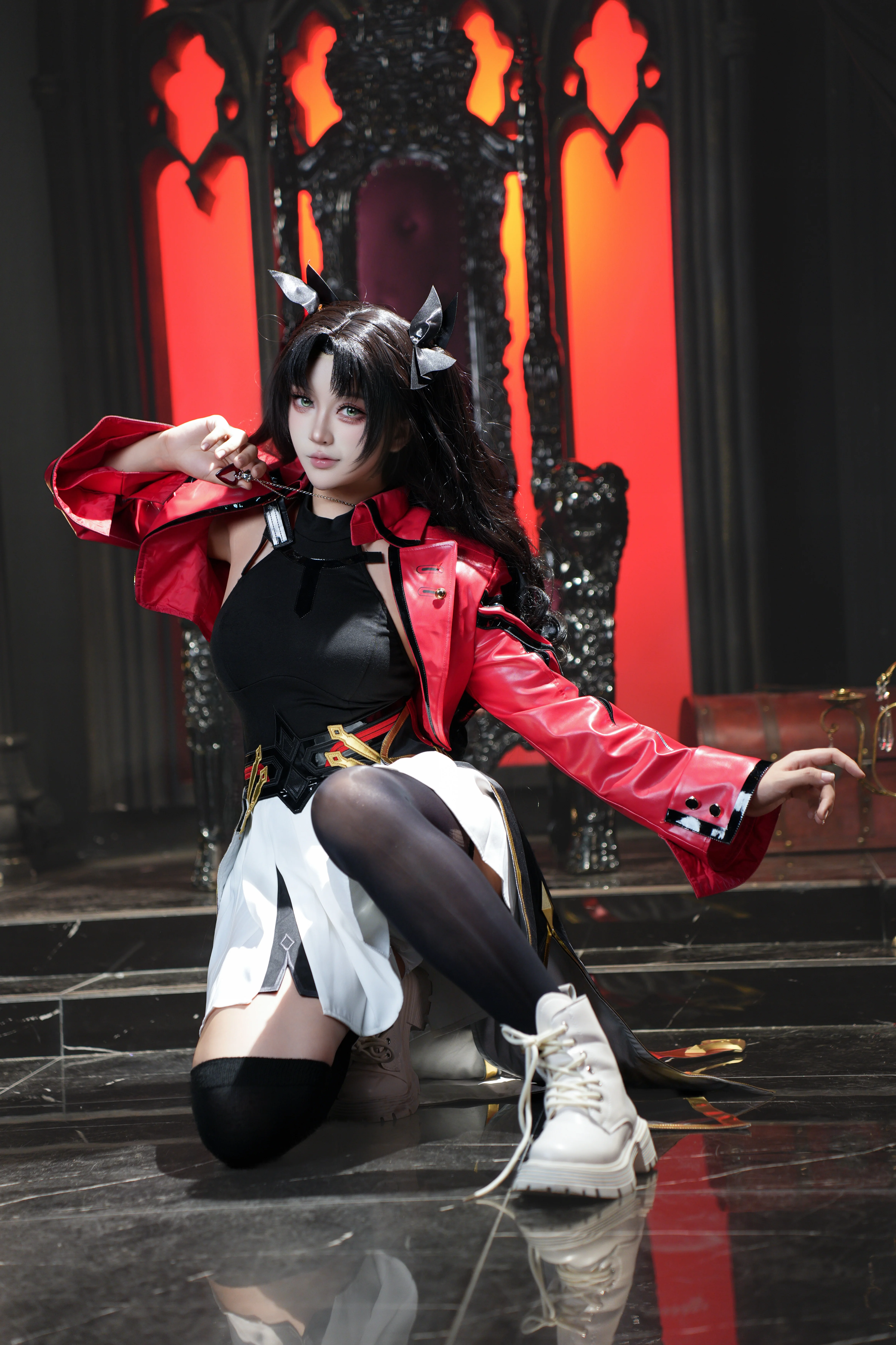 【遠坂凜cos】紅黑配色的魔術師，凜凜的帥氣時刻 - 第 2 張