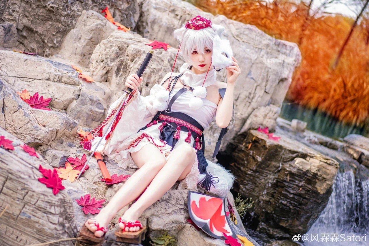 【犬走椛cos】东方Project白狼天狗，手持利刃与红叶共舞 - 第 4 张
