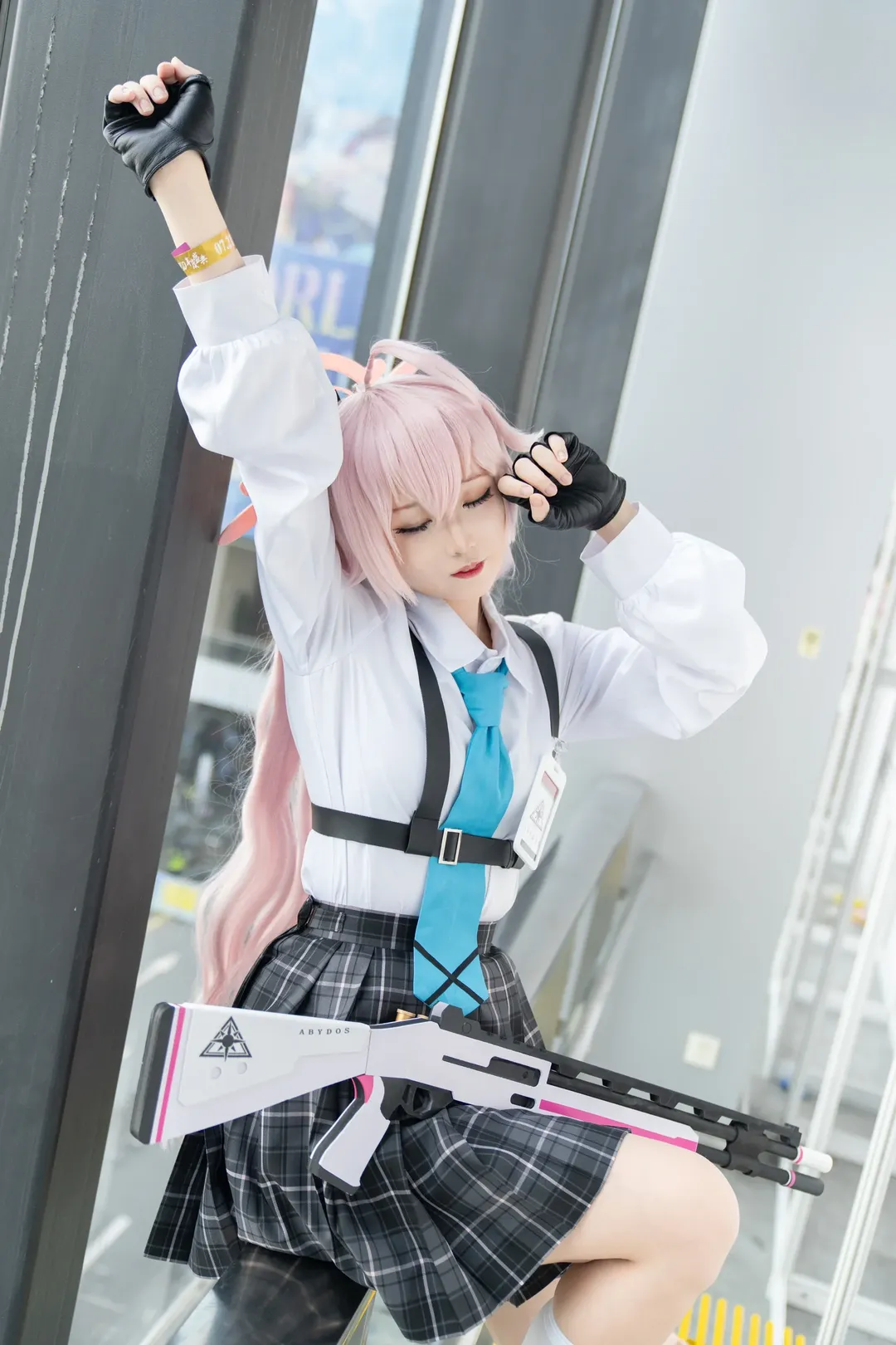 【小鸟游星野cos】蔚蓝档案天台上的慵懒时刻 - 第 1 张