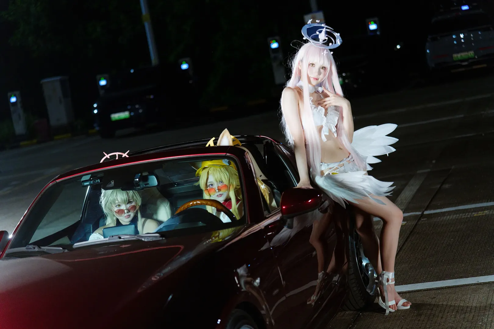 【聖婭cos】蔚藍檔案茶會泳裝，夜間紅色跑車出街記錄 - 第 4 張