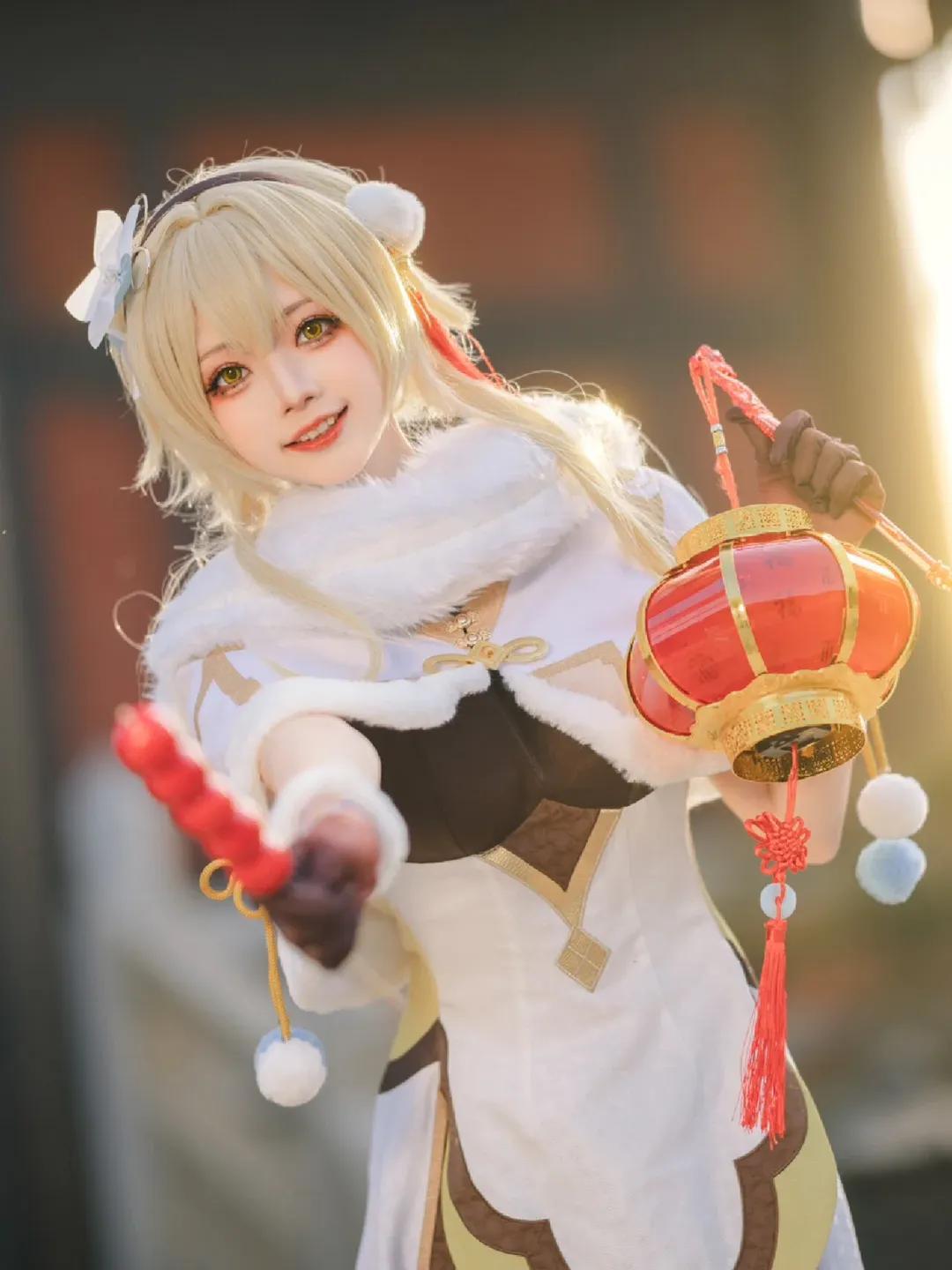 [Lumine cosplay] Genshin Impact: The Traveler's Festive New Year Moments - Image 3