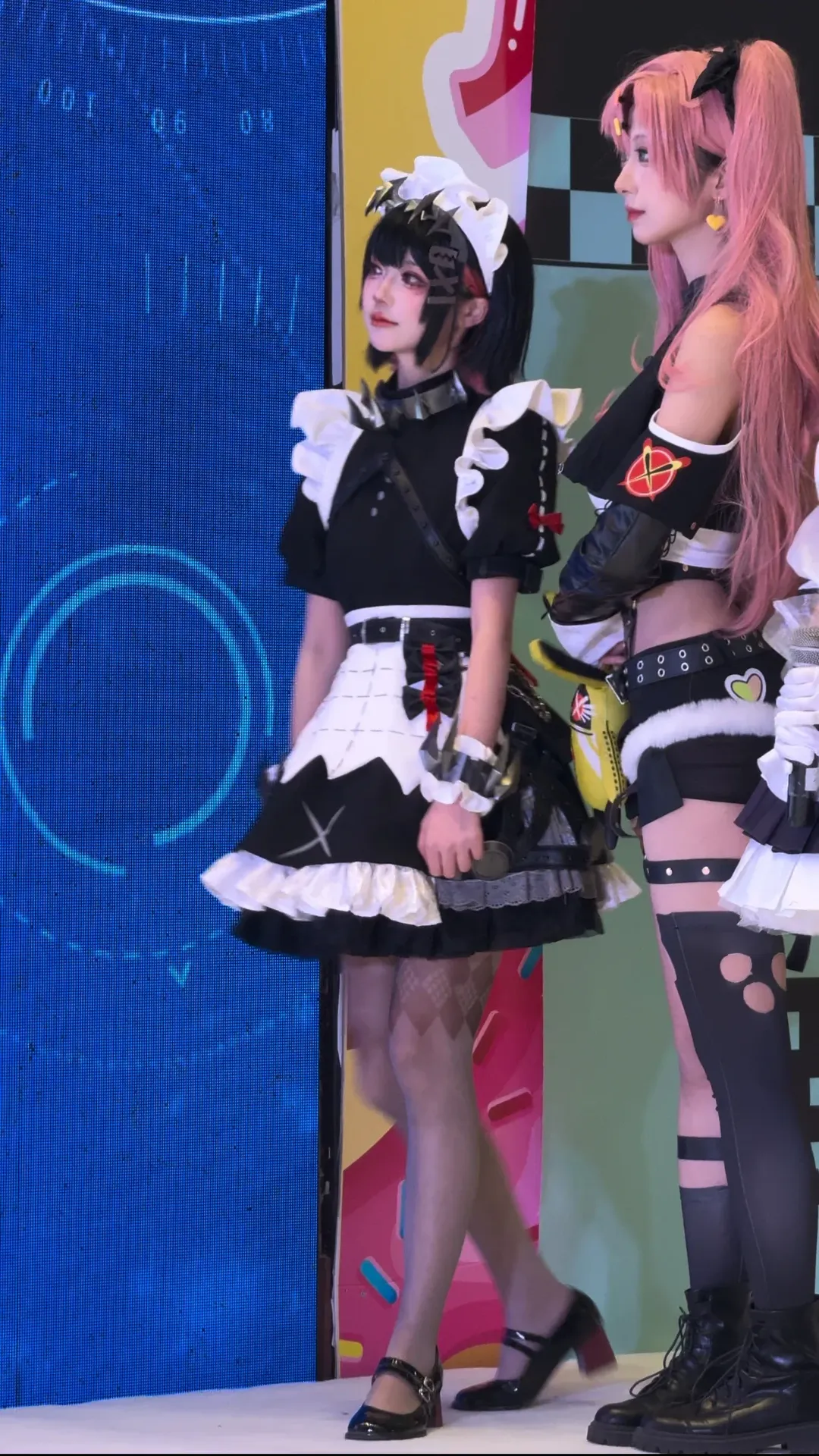 [Ellen Joe cosplay] Full-Body Showcase of Zenless Zone Zero's Shark Maid at Comic Convention - Image 3