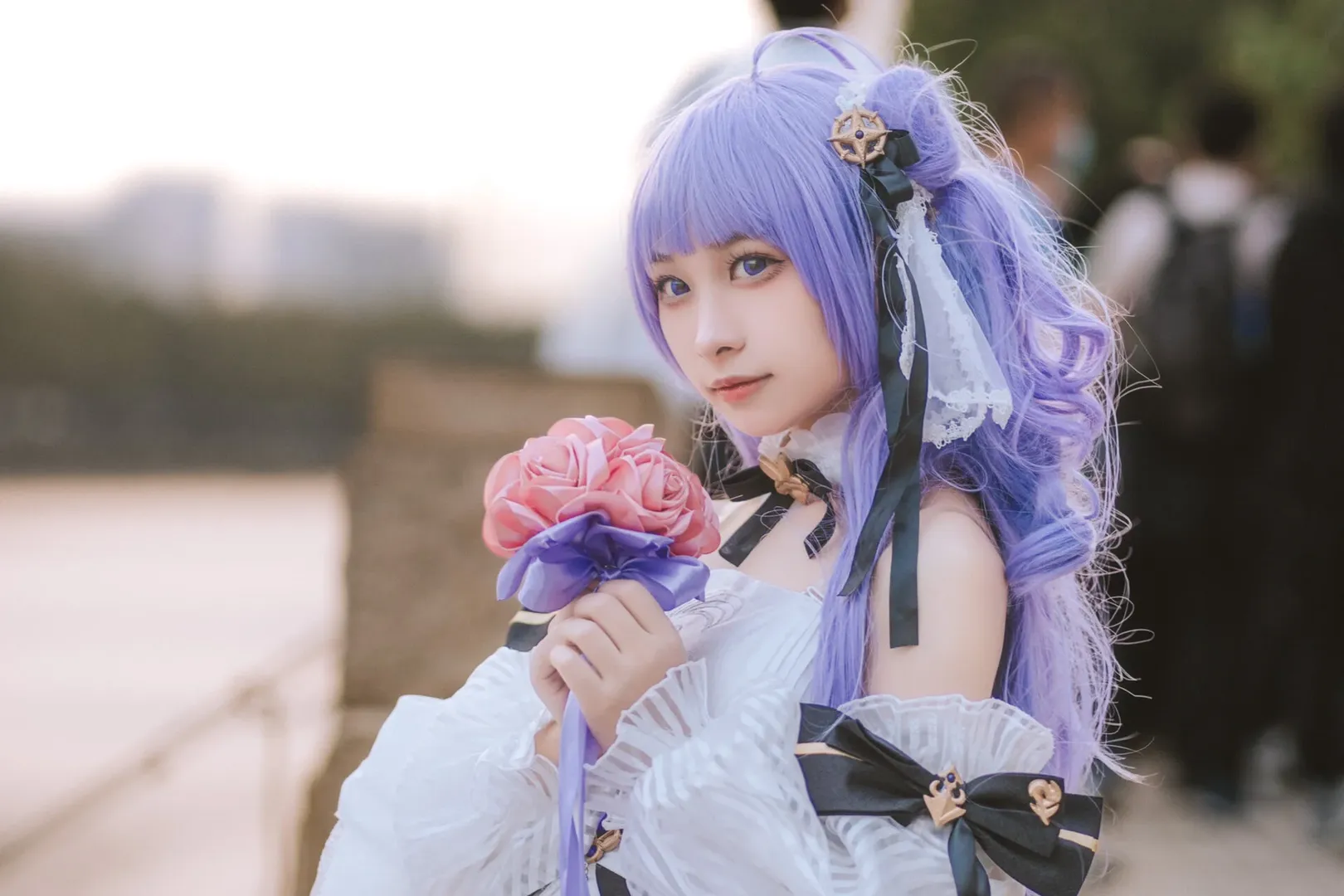 【Unicorn Cosplay】Azur Lane Bridal Styling: Gentle Moments in a White Dress and Stockings - Image 5