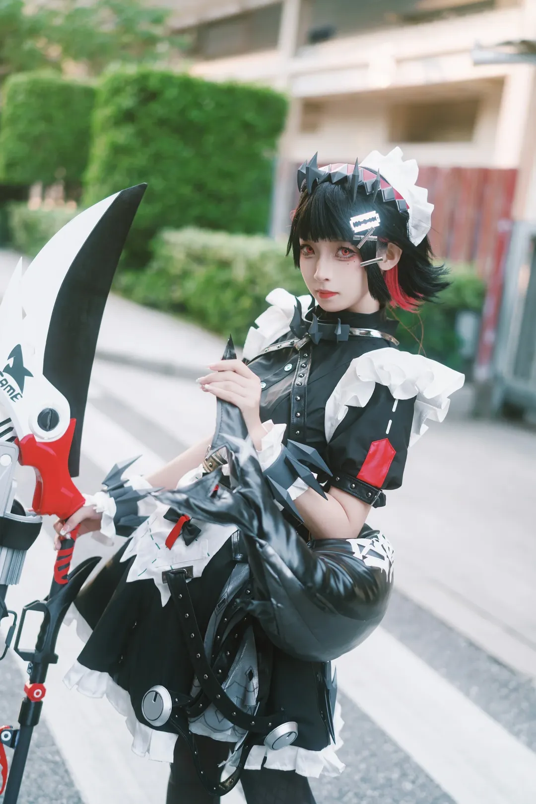[Shark girl cosplay] Hunting moment of Zenless Zone Zero, white blade and red eyes - Image 2