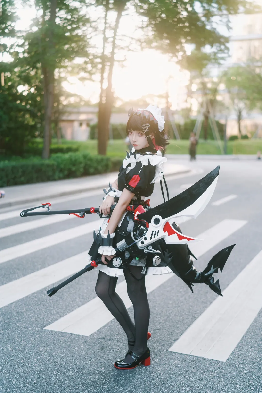 [Shark girl cosplay] Hunting moment of Zenless Zone Zero, white blade and red eyes - Image 4
