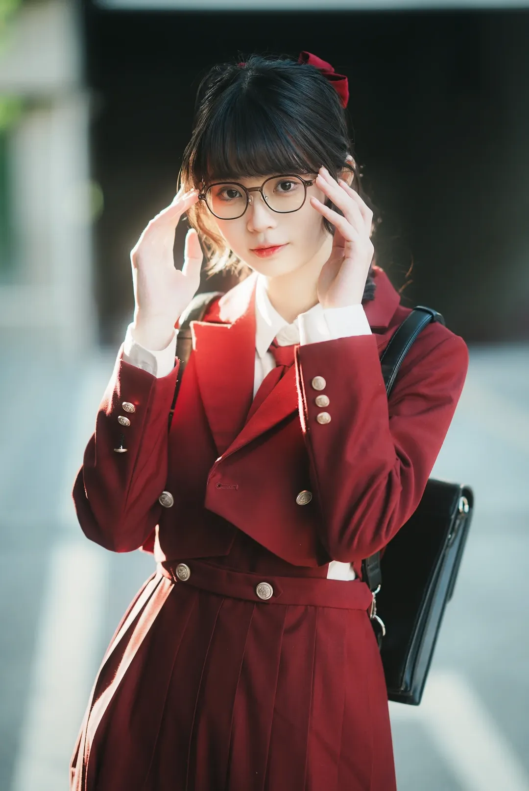 【Hatsumonogatari Anime Convention】Outdoor Shoot: Wine Red JK uniform Street Snap - Image 5