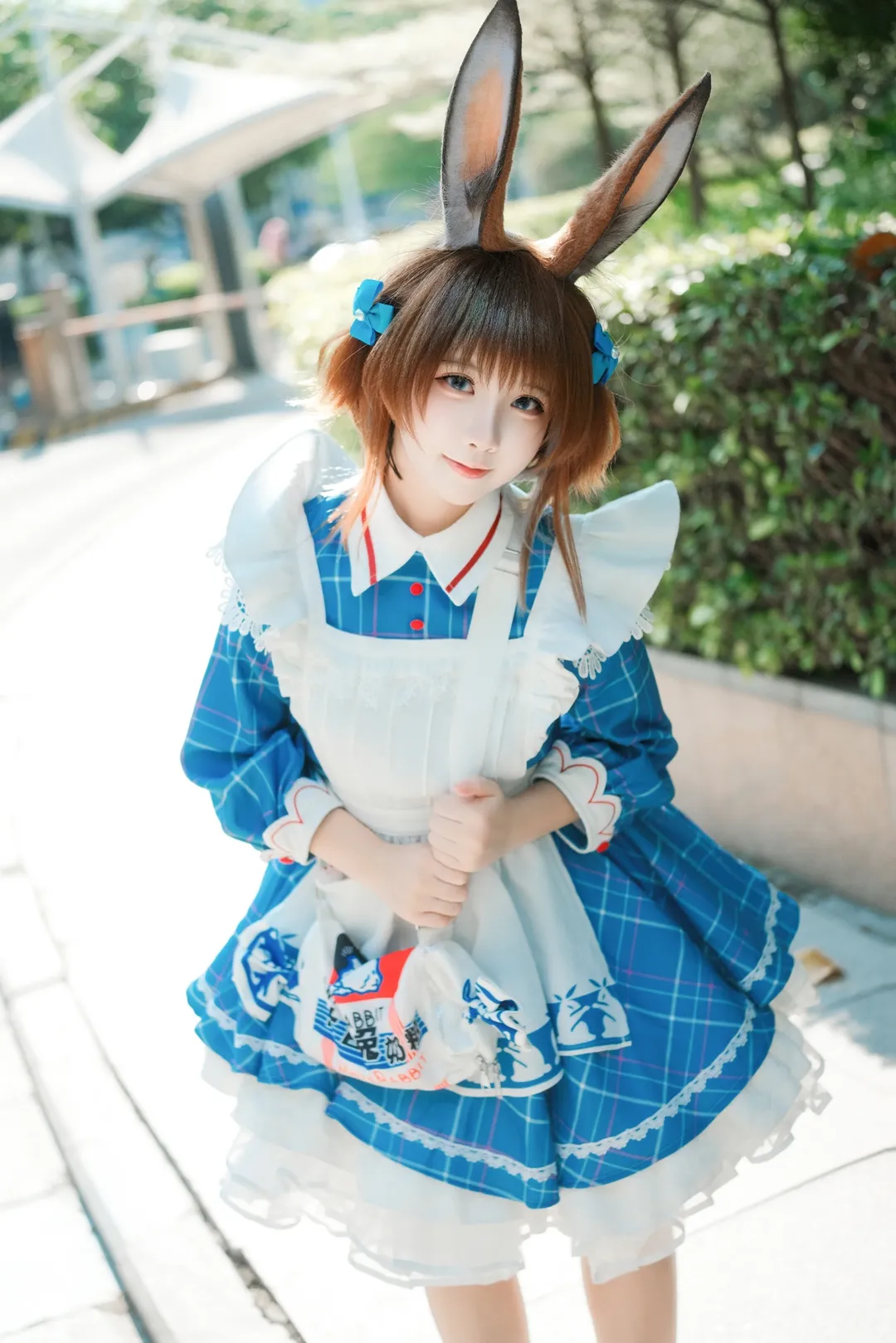 【阿米婭cos】大白兔聯動款拍攝記錄，明日方舟 - 第 2 張